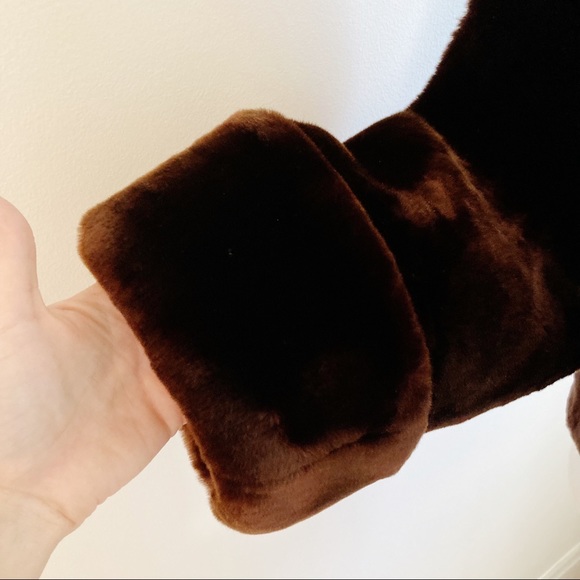 Vintage 1950s Lowenthals fur coat - Picture 2 of 14